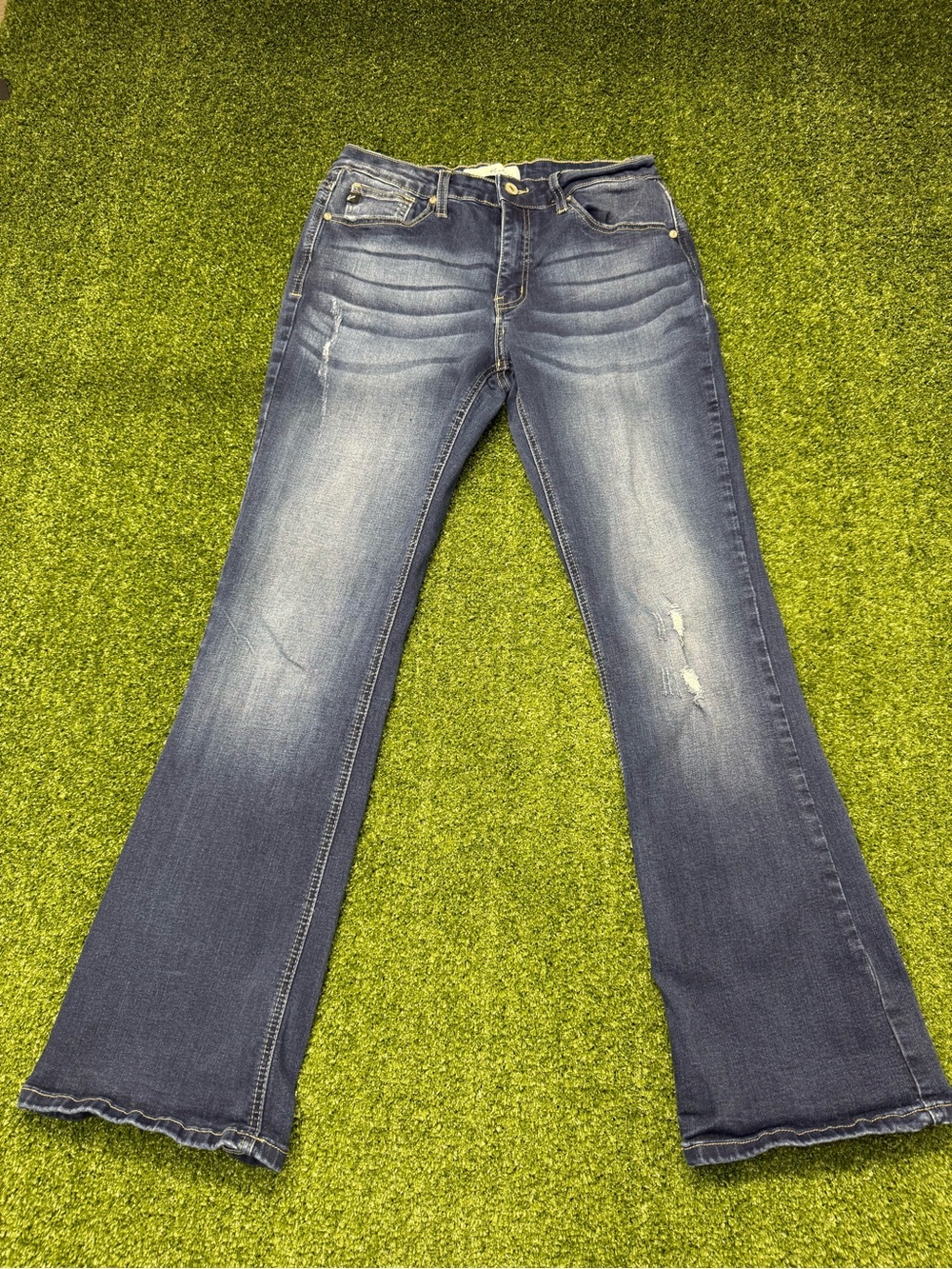 Kancan Jeans Size 30x29.5” Ins Mid-Rise Ivy Bootcut Dark Wash Style ELY1041DC